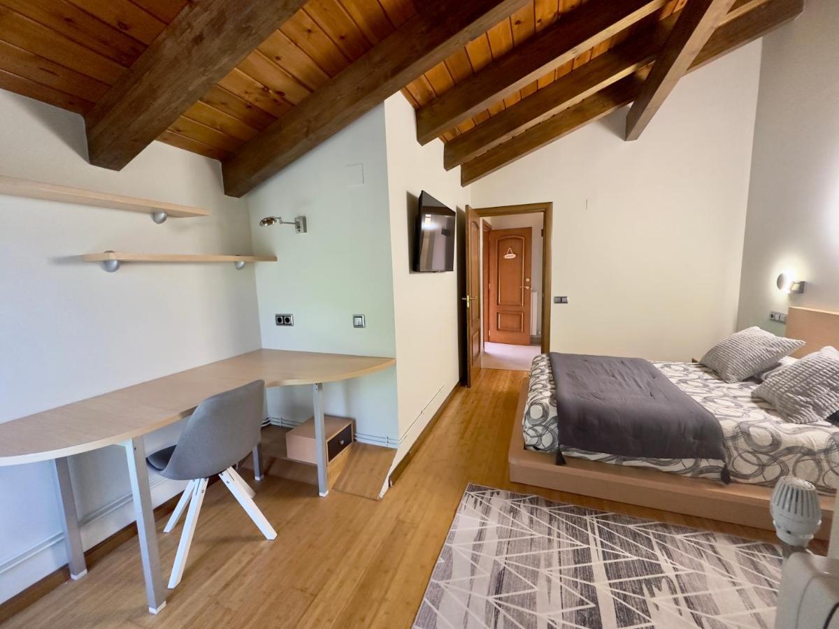 La Llardana Casa de hóspedes Benasque Exterior foto