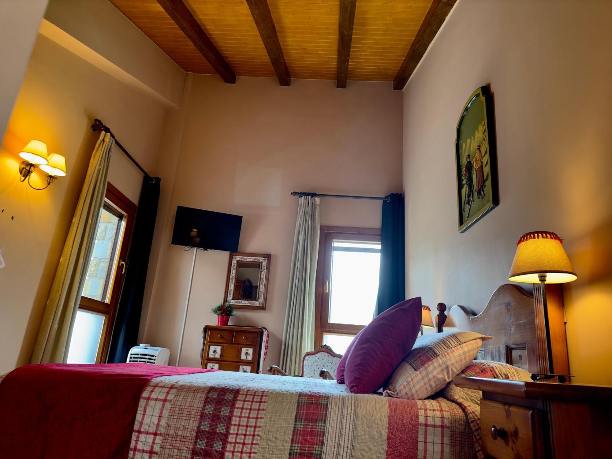 La Llardana Casa de hóspedes Benasque Exterior foto