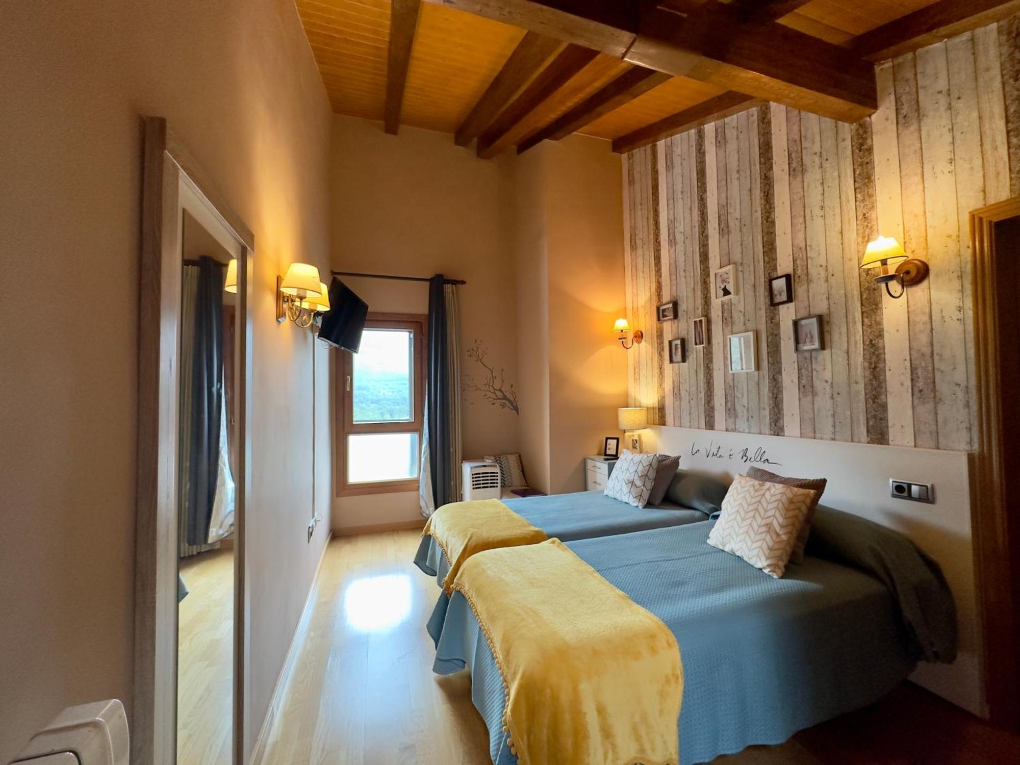 La Llardana Casa de hóspedes Benasque Exterior foto